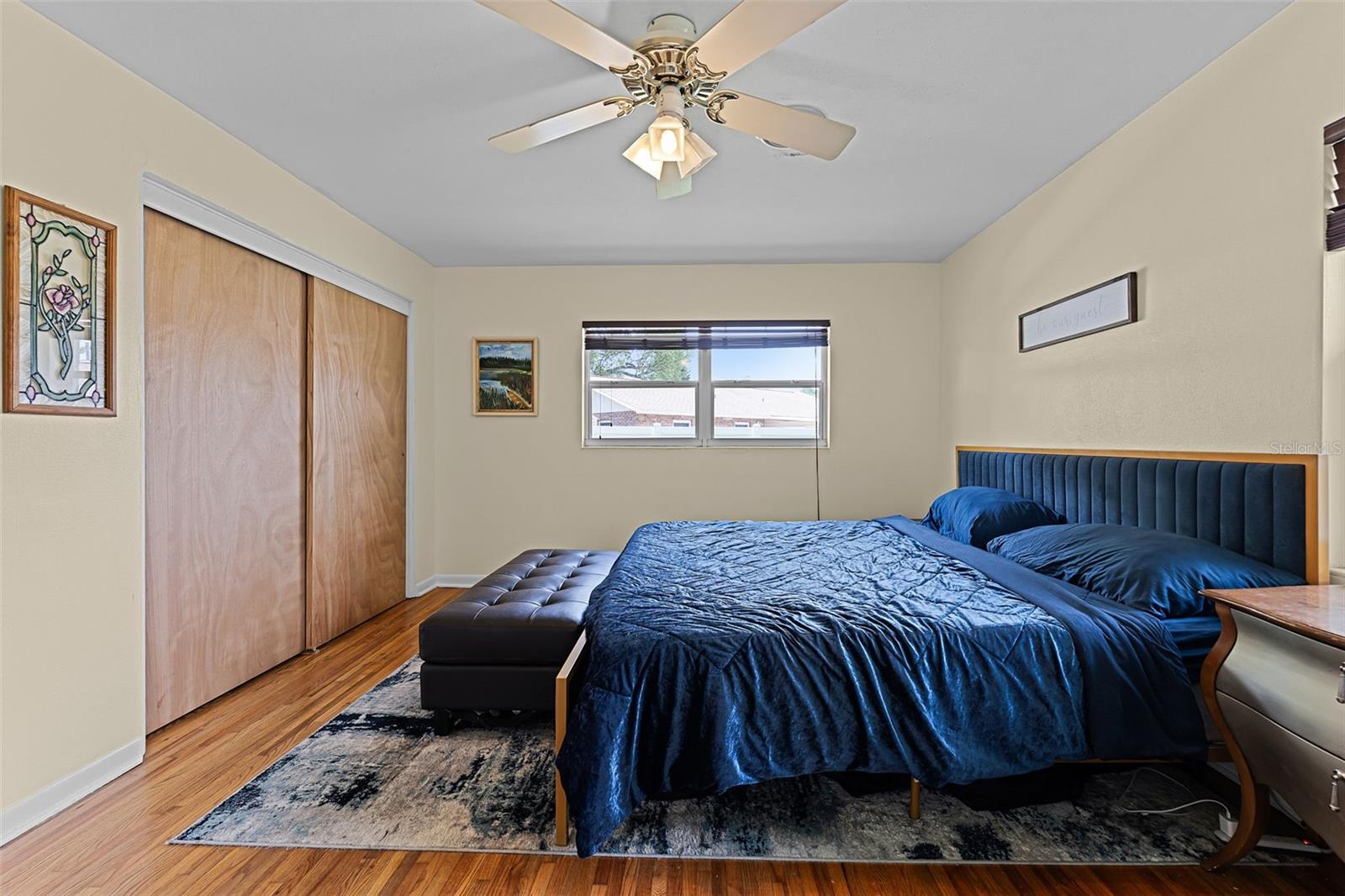 Image 20 of 52 For 703 Hawley Street