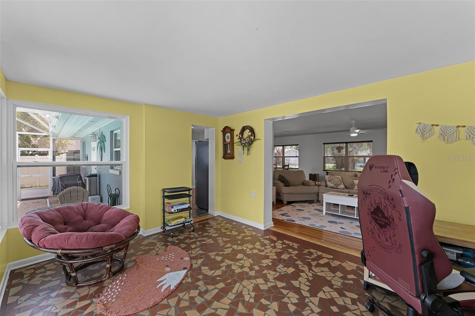 Image 25 of 52 For 703 Hawley Street