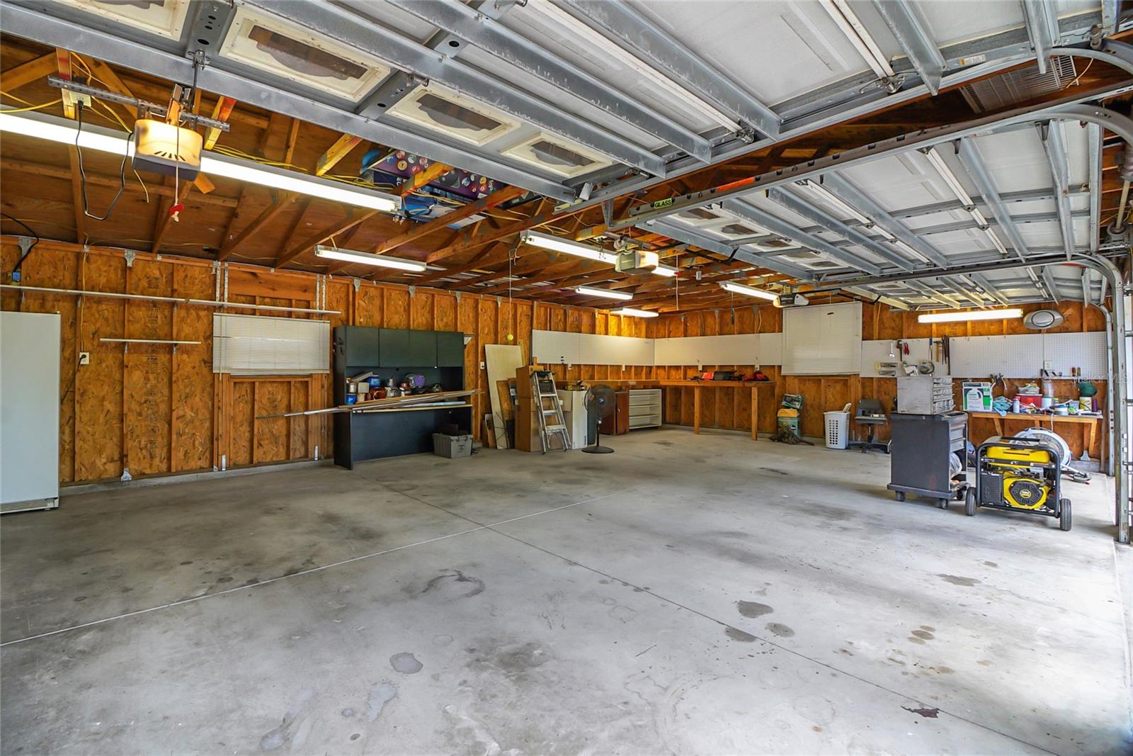 Image 17 of 78 For 2400 Lake Griffin Road