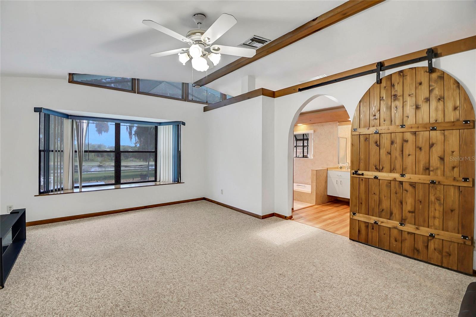 Image 45 of 78 For 2400 Lake Griffin Road