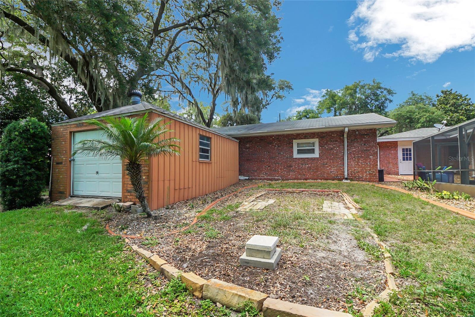 Image 73 of 78 For 2400 Lake Griffin Road
