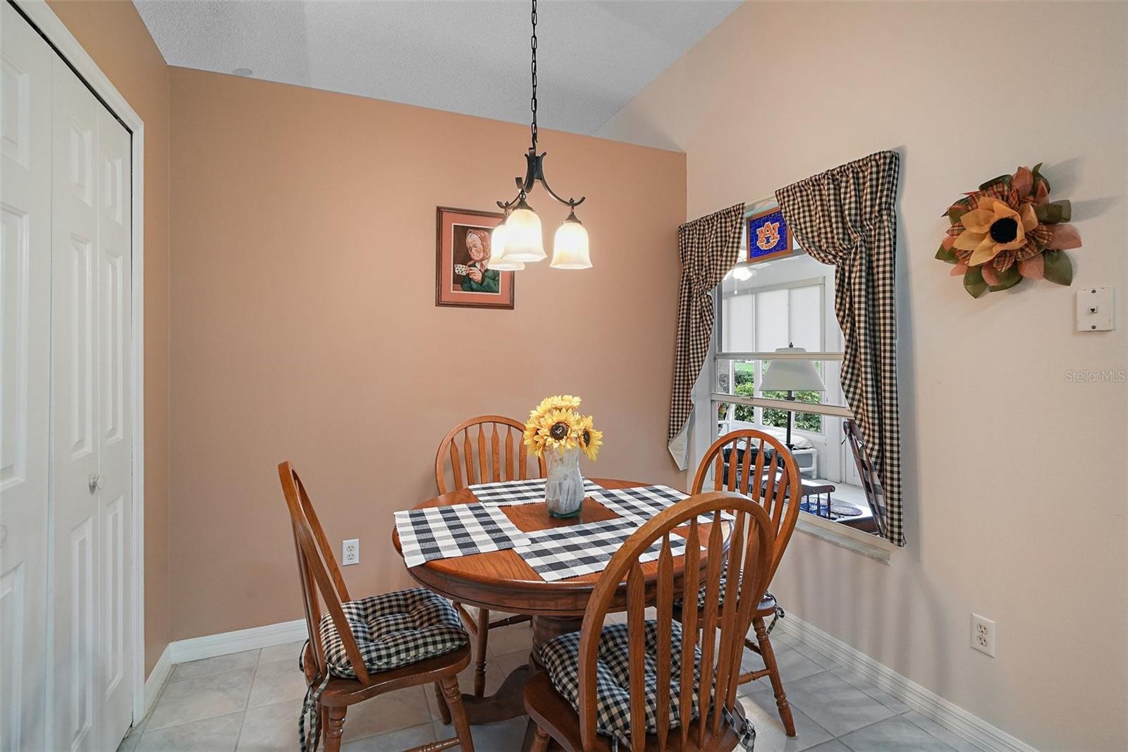 Image 14 of 25 For 4514 River Ridge Drive