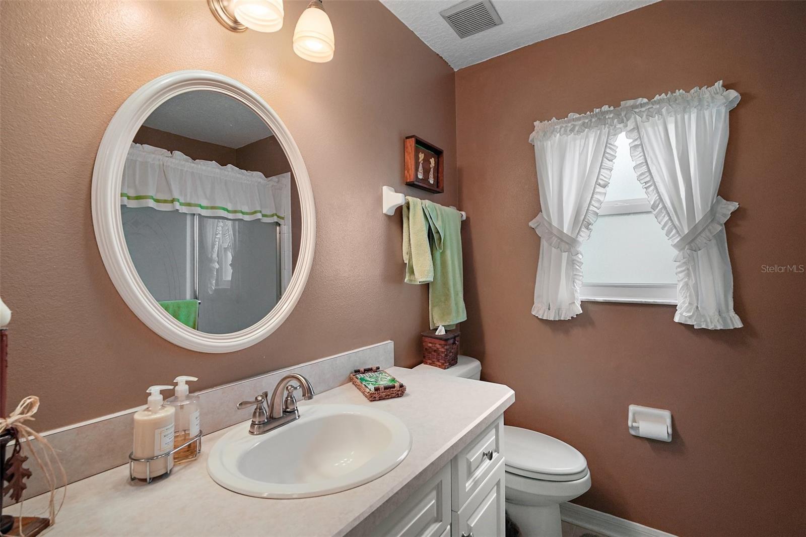 Image 18 of 25 For 4514 River Ridge Drive