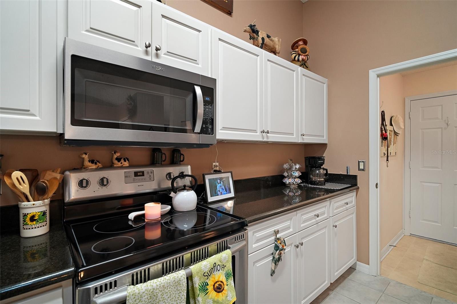 Image 9 of 25 For 4514 River Ridge Drive