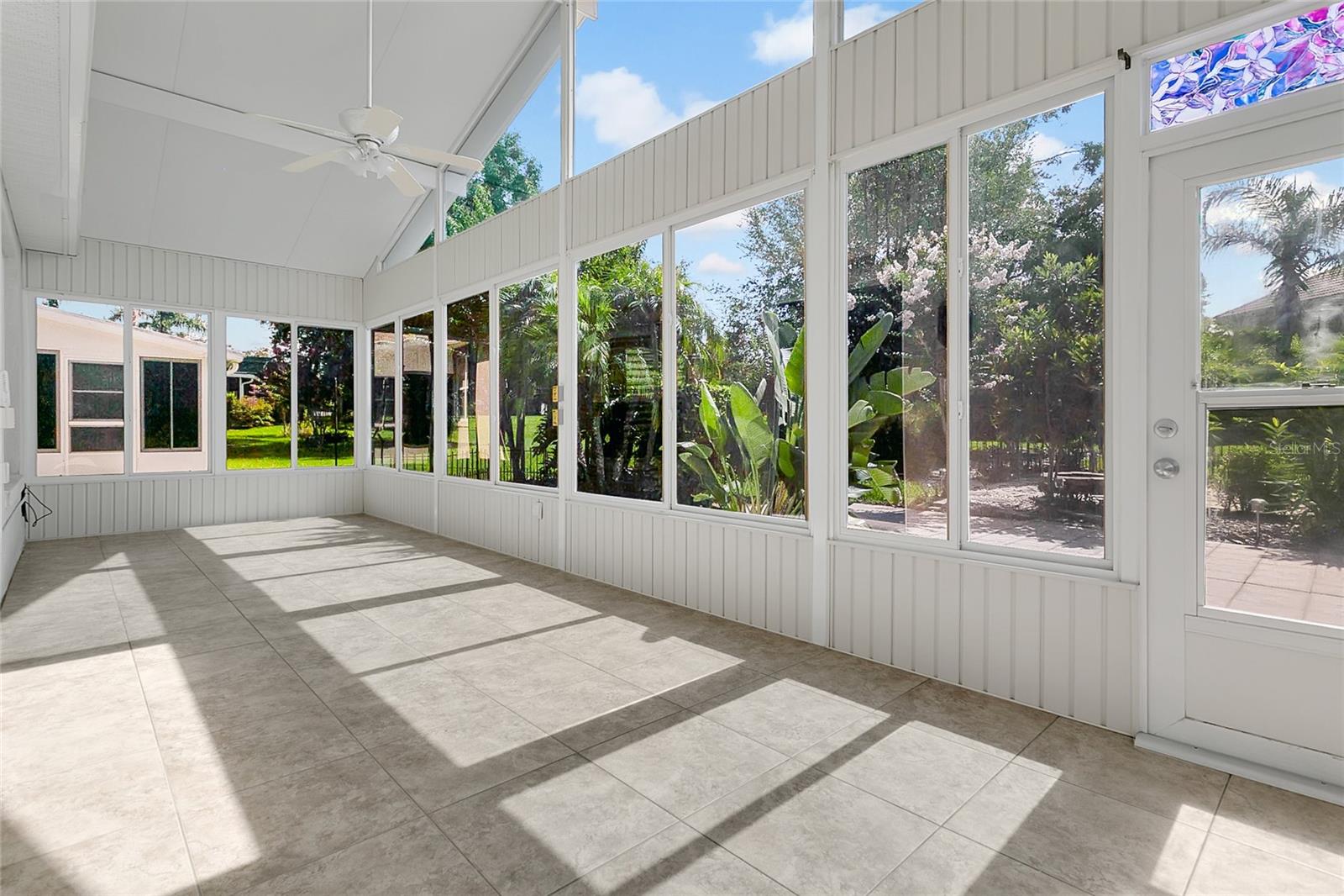 Image 21 of 37 For 1017 Saint Ives Court