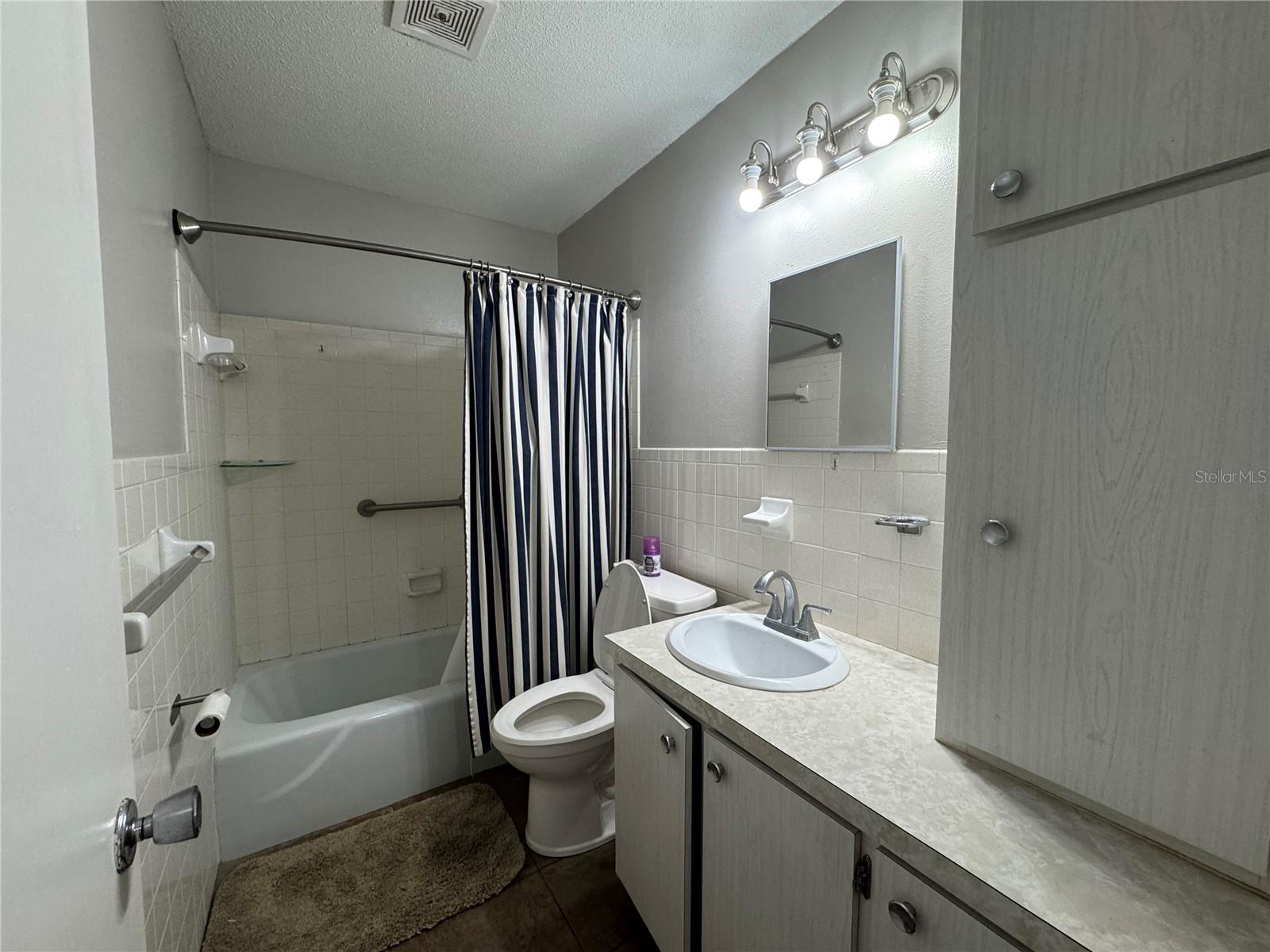 Image 10 of 17 For 503 Oak Avenue