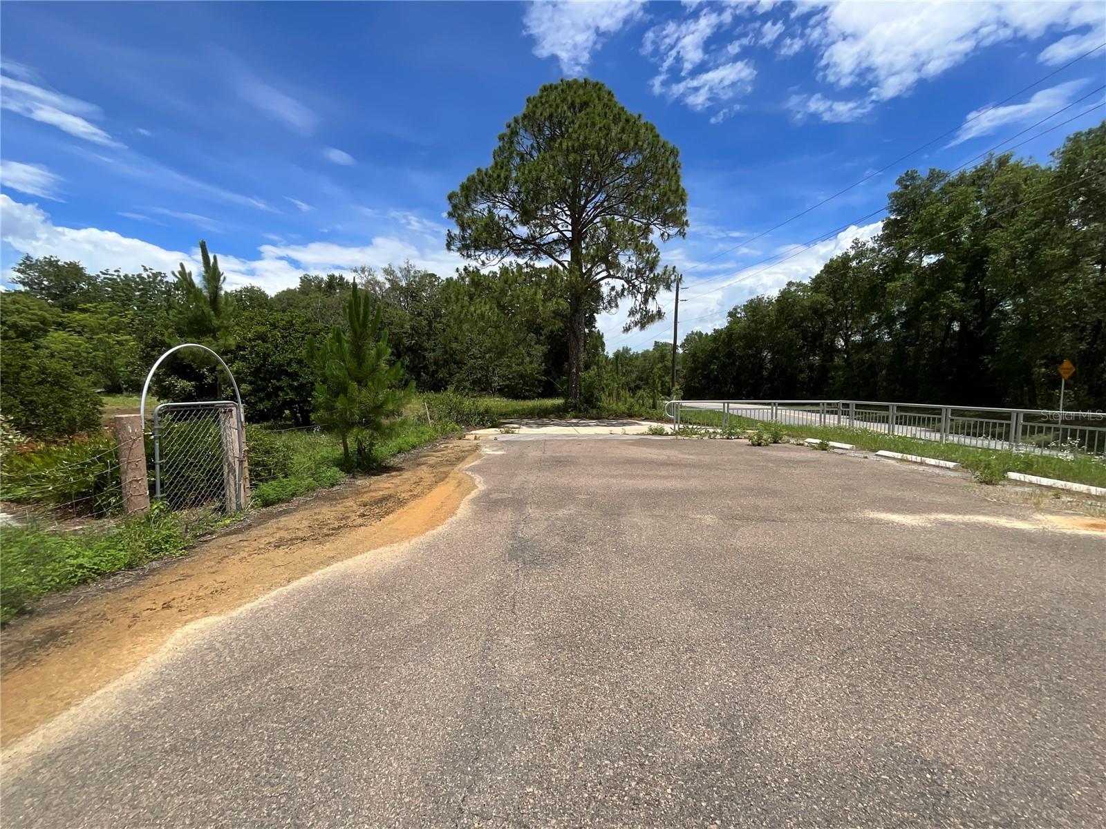 Details for 101 Hickory Lane, INTERLACHEN, FL 32148