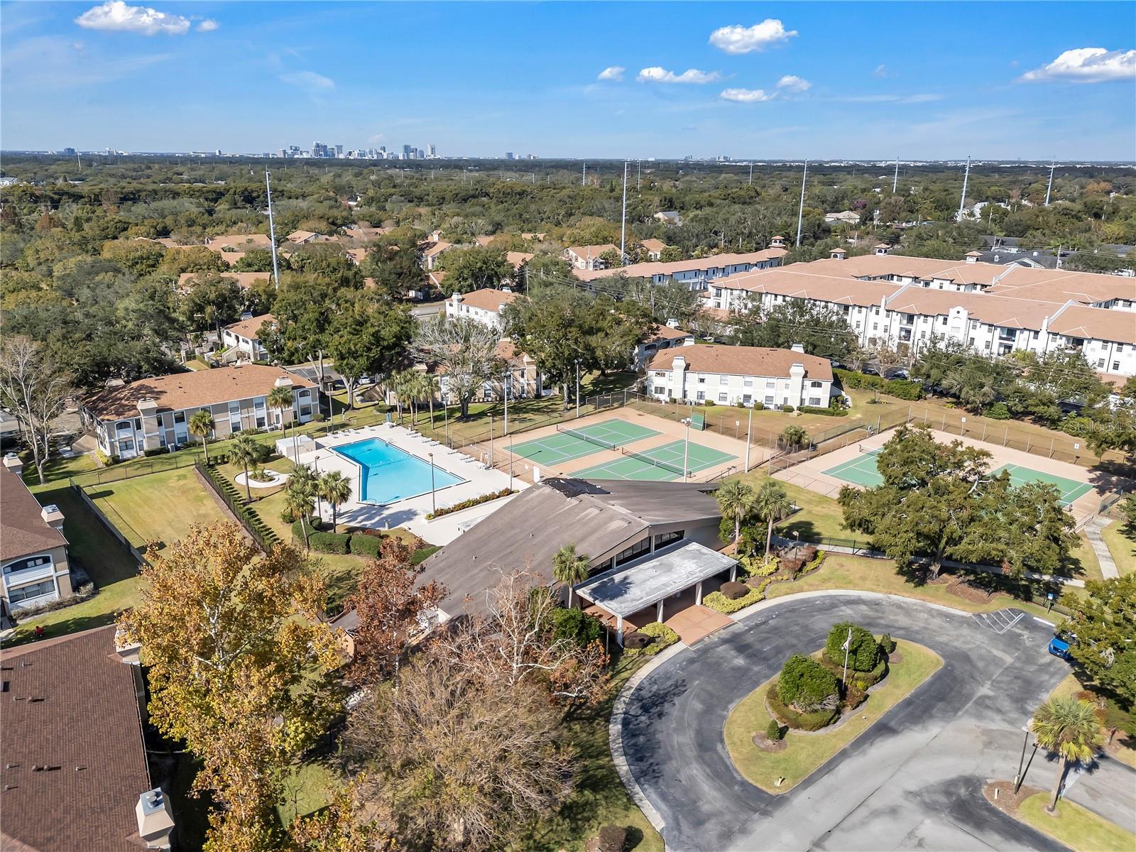 Image 22 of 31 For 3286 Semoran Boulevard 25