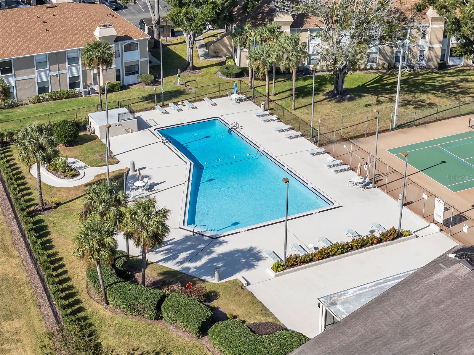 Image 26 of 31 For 3286 Semoran Boulevard 25