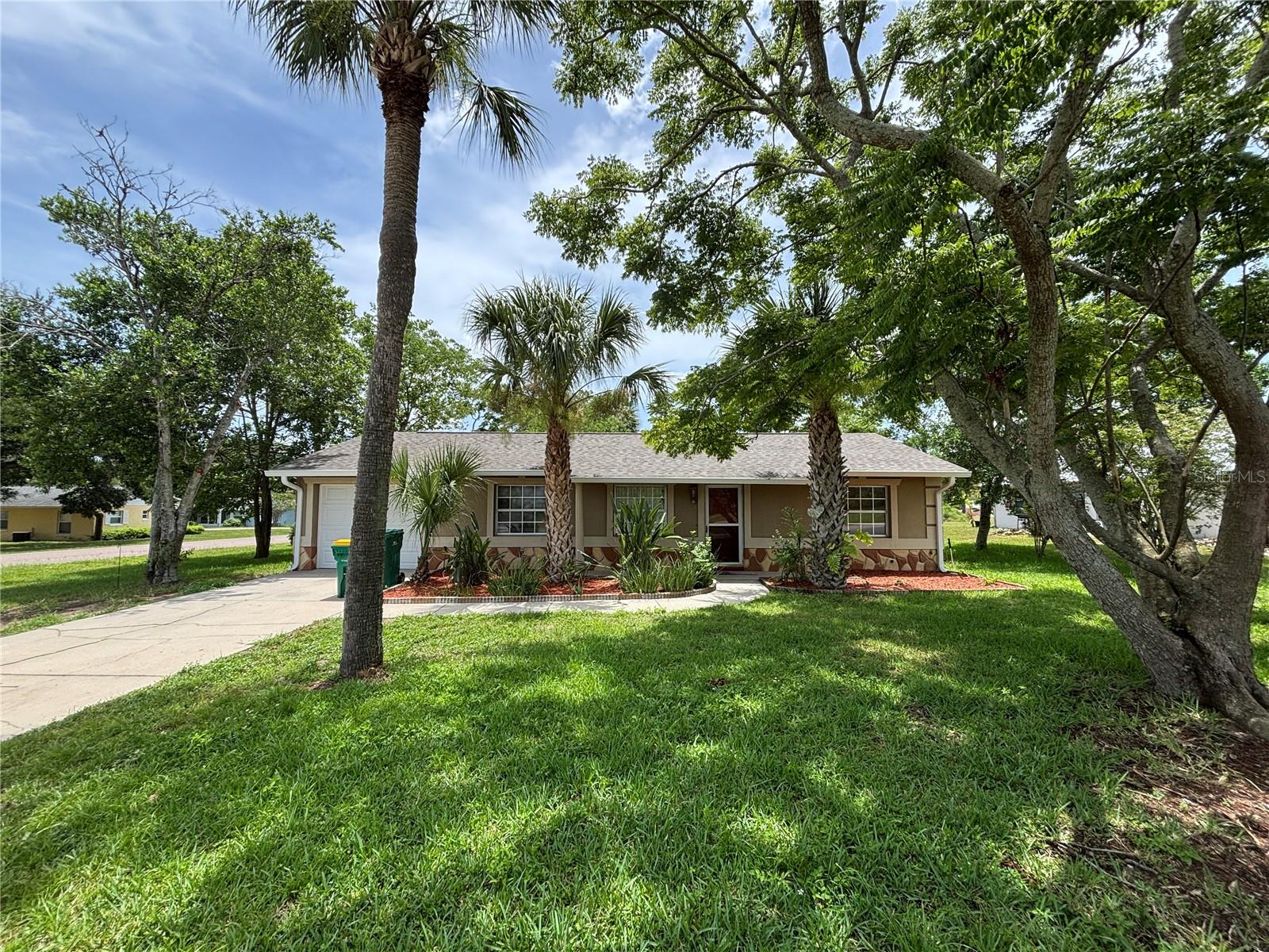 Details for 95 Cricket Hollow Lane, EUSTIS, FL 32726