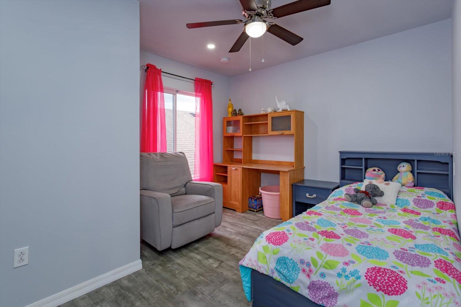 Image 33 of 47 For 24739 Martin Street