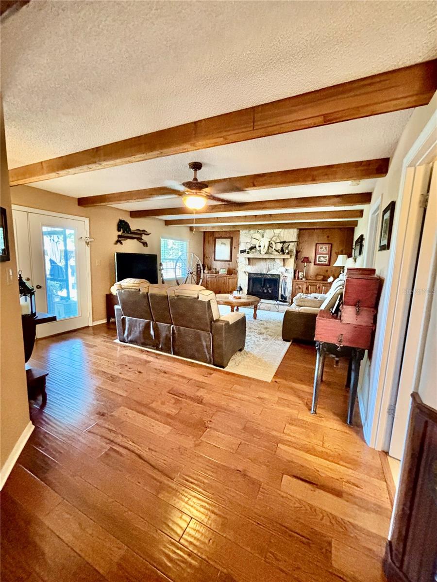 Image 13 of 28 For 42029 Lakeview Drive
