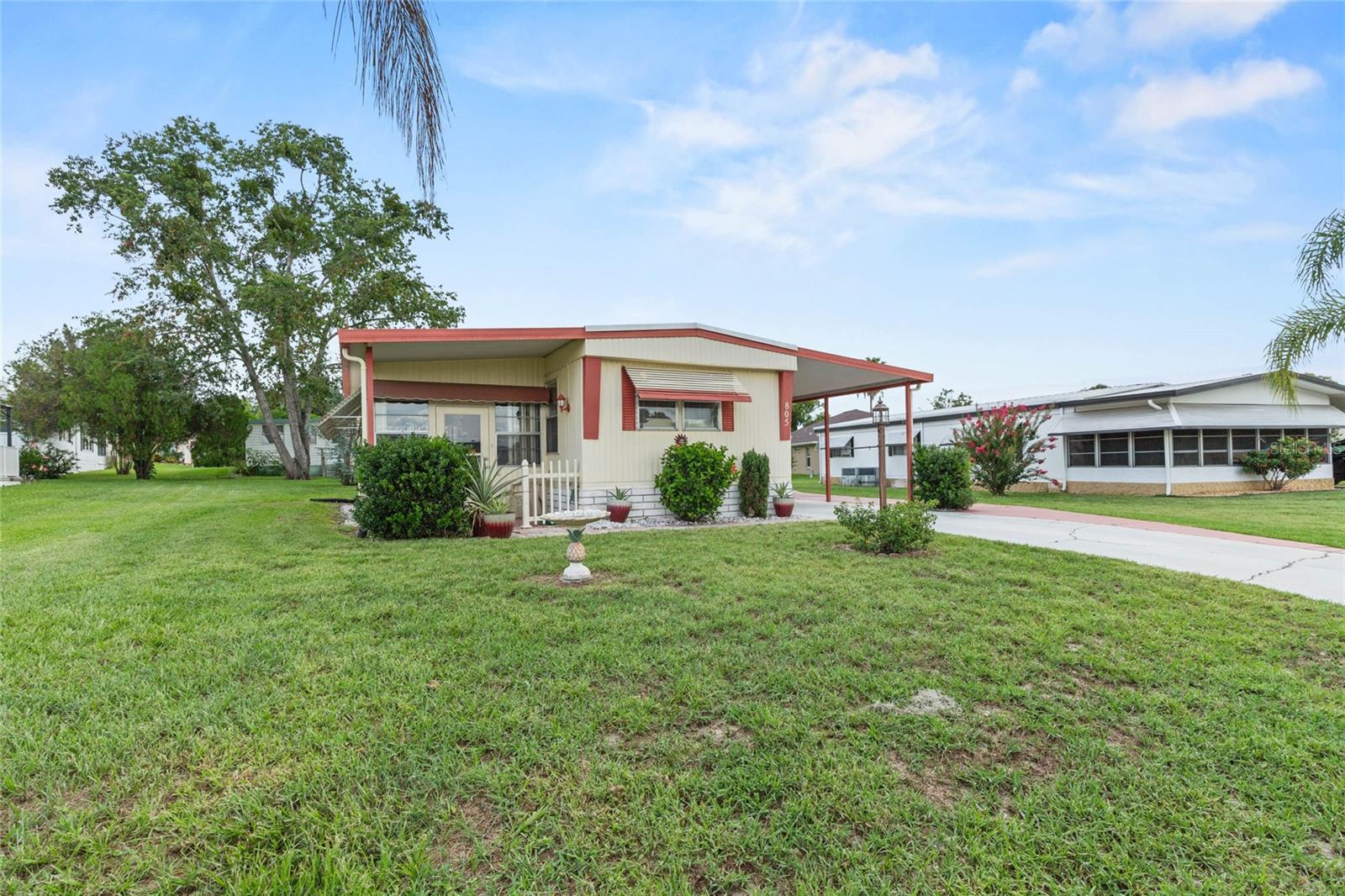 Image 3 of 27 For 805 Royal Palm Avenue