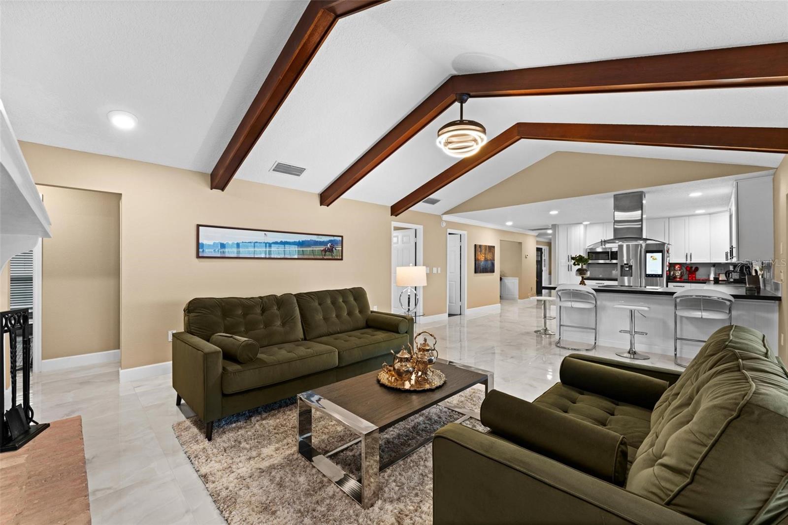Image 18 of 60 For 3105 Lakeshore Court