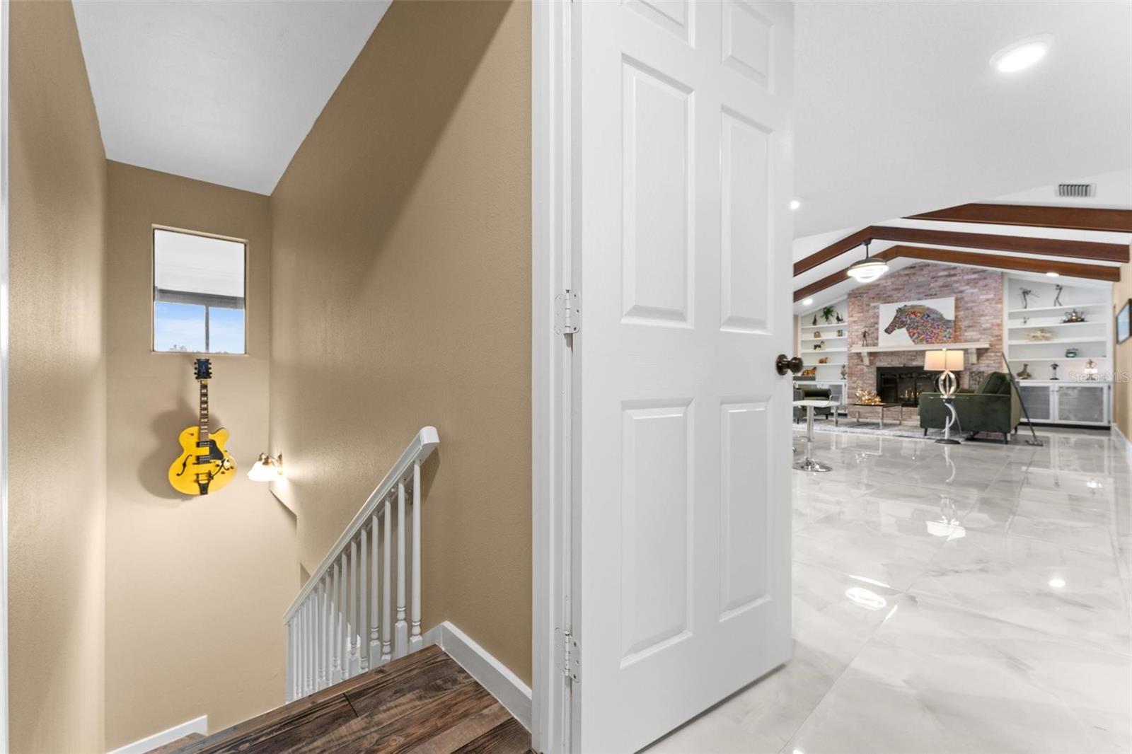 Image 30 of 60 For 3105 Lakeshore Court