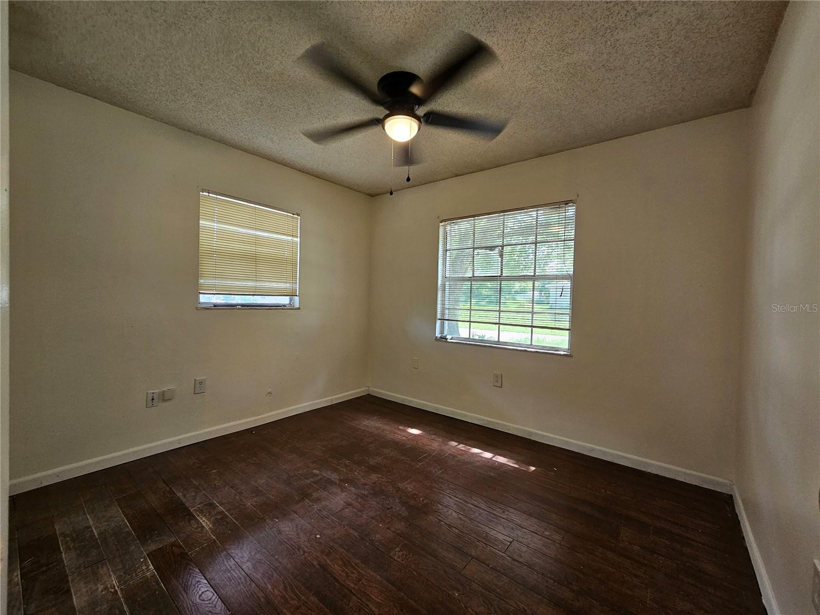 Image 12 of 16 For 5550 Saint Joseph Boulevard