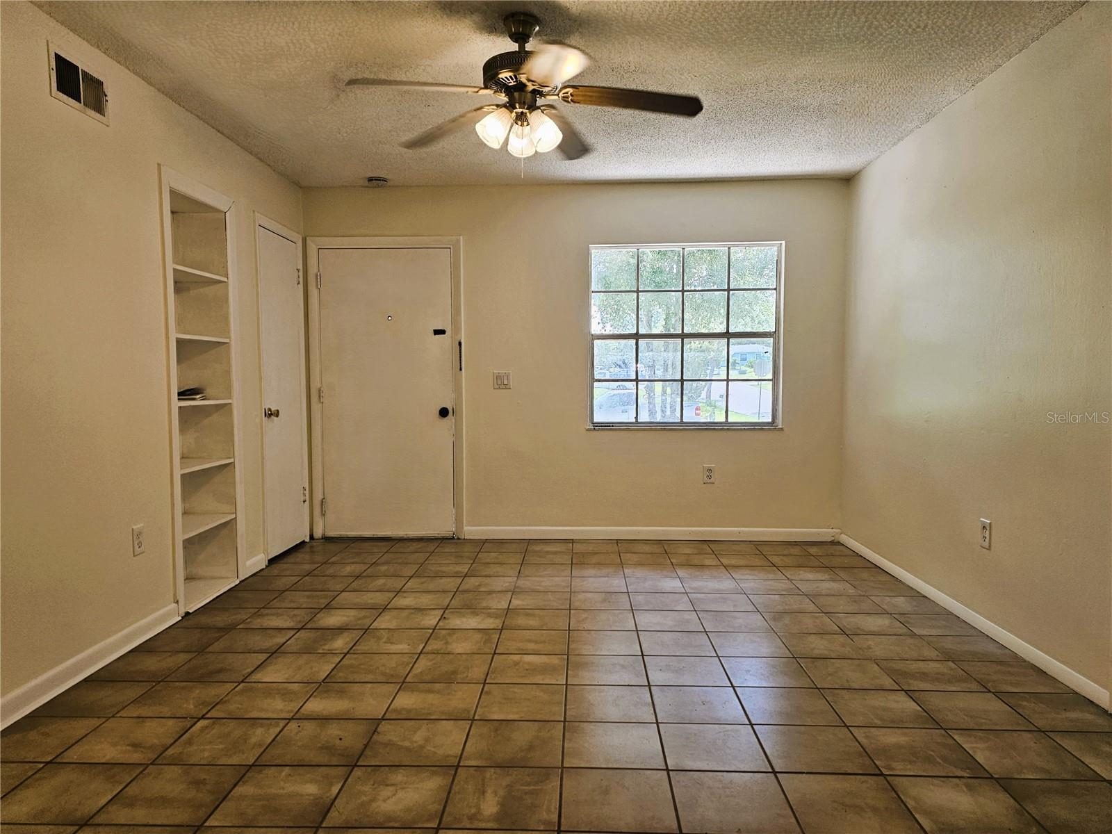 Image 2 of 16 For 5550 Saint Joseph Boulevard