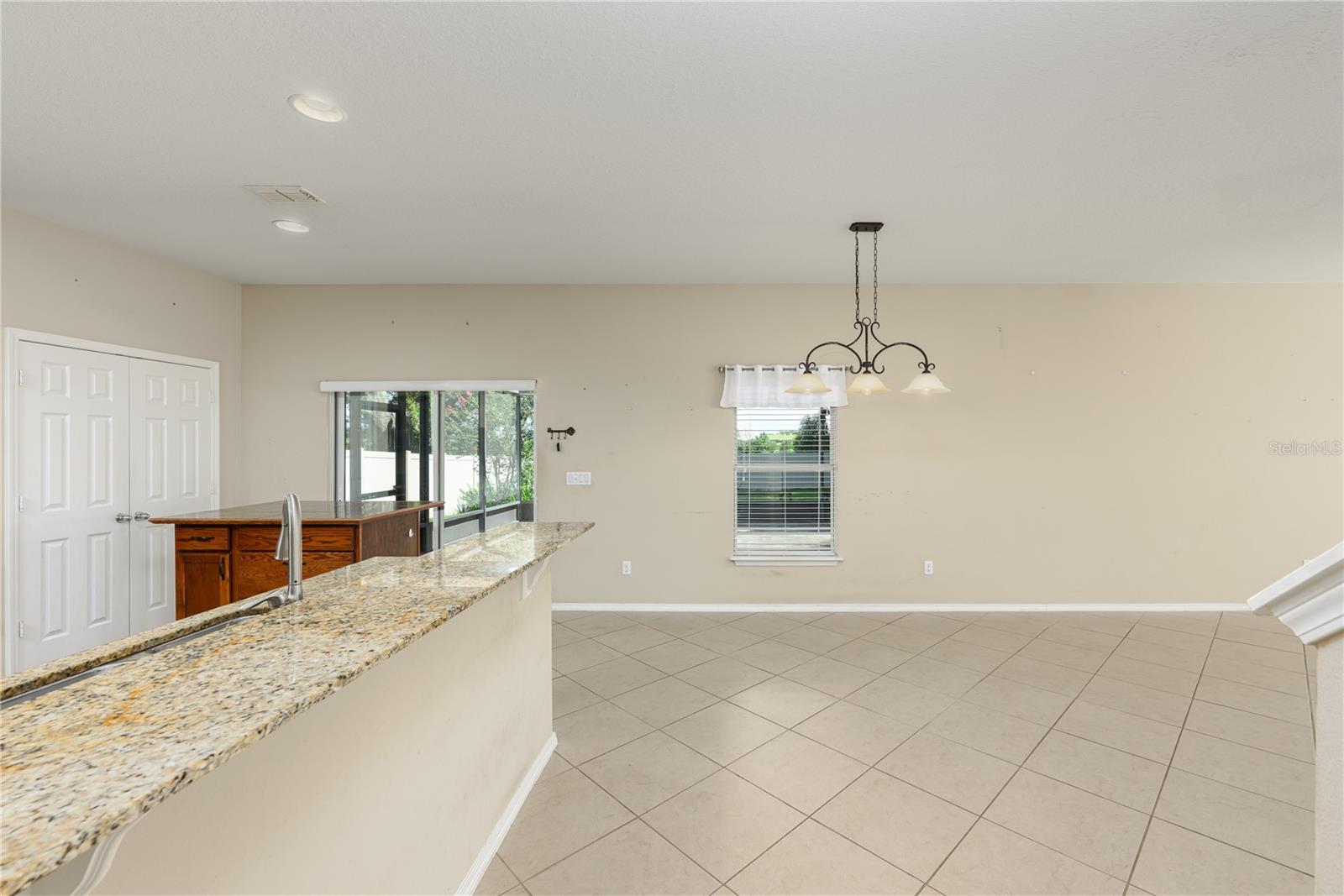 Image 17 of 53 For 30304 Cheval Street