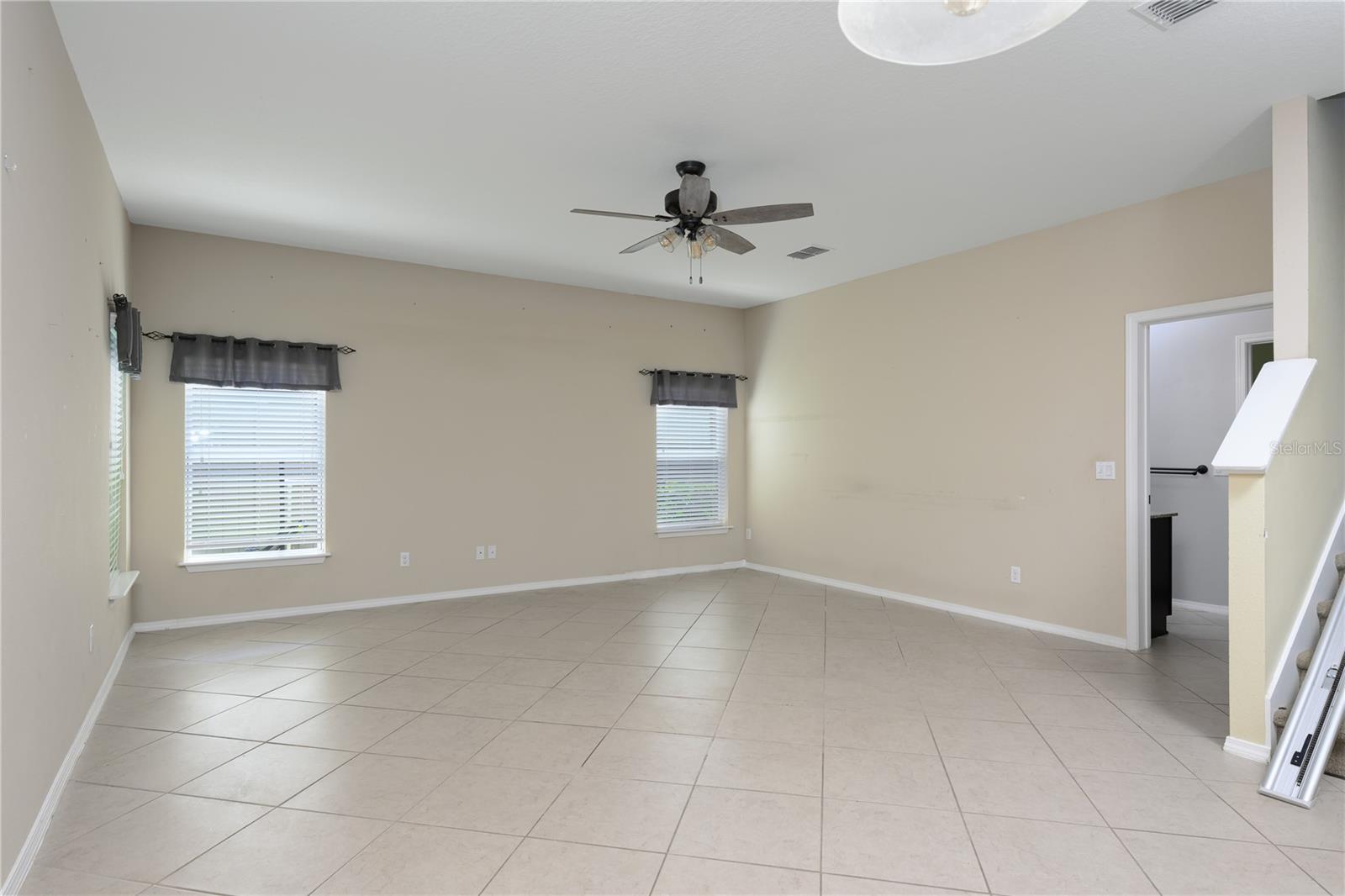 Image 22 of 53 For 30304 Cheval Street