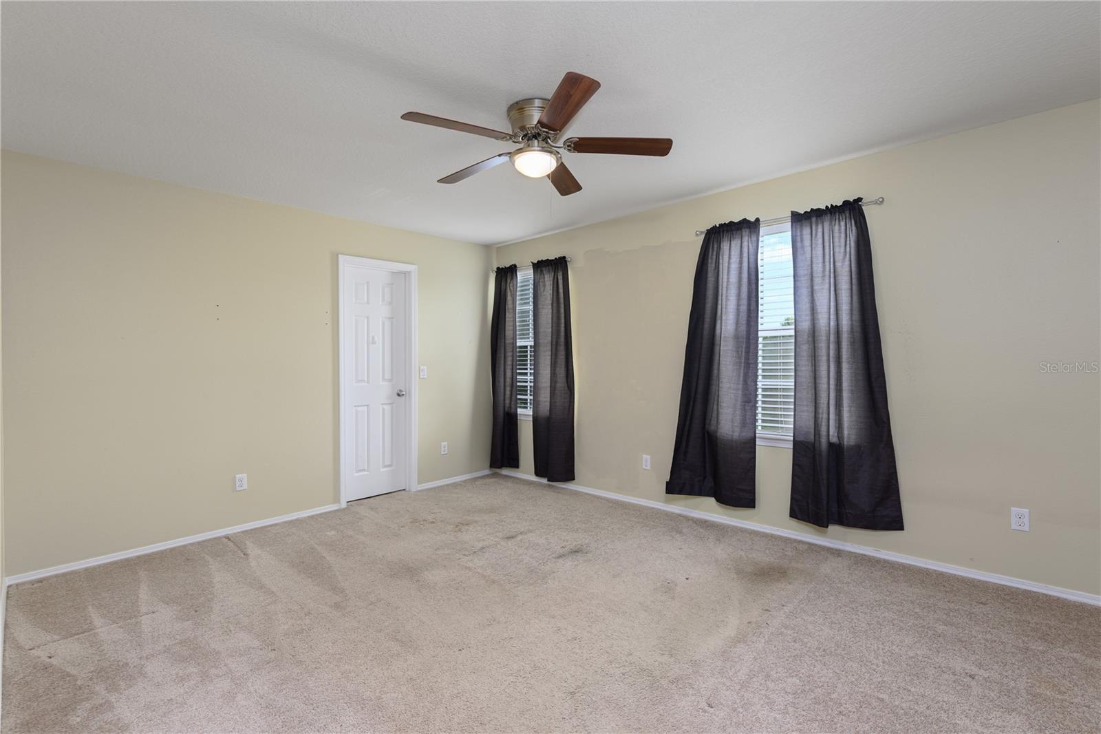 Image 34 of 53 For 30304 Cheval Street