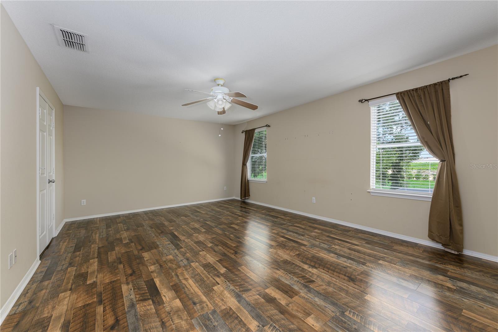 Image 39 of 53 For 30304 Cheval Street