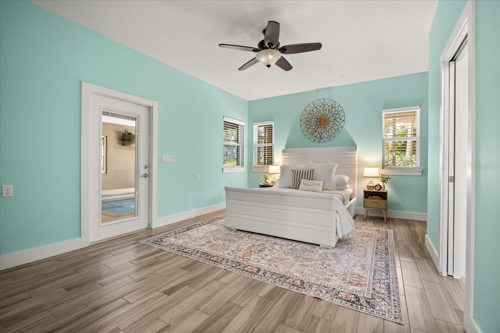Image 23 of 63 For 2945 Lakeshore Drive