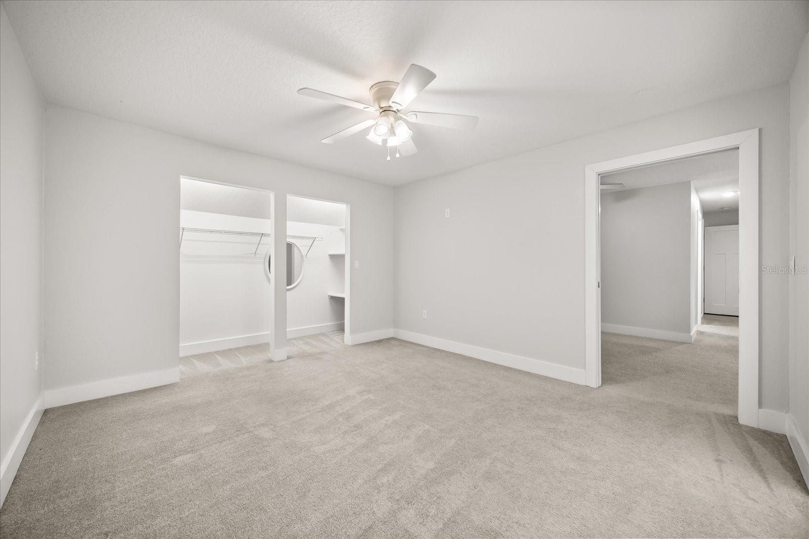 Image 36 of 63 For 2945 Lakeshore Drive