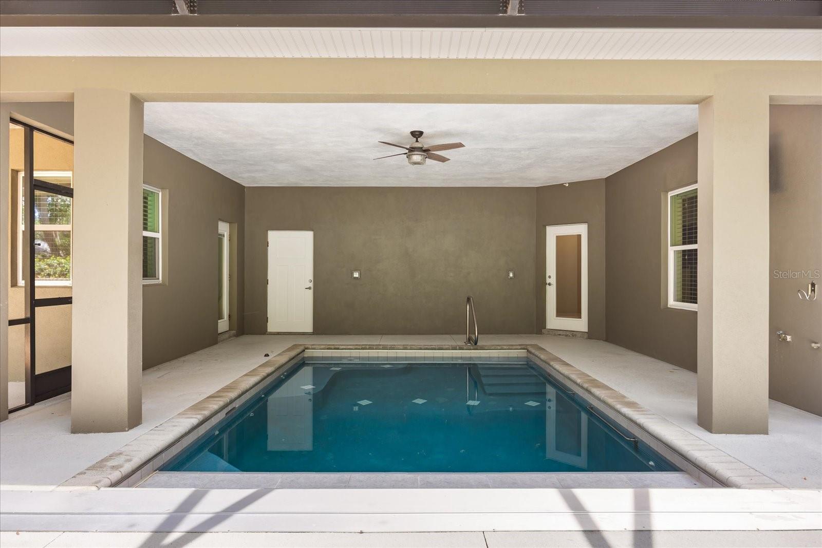 Image 40 of 63 For 2945 Lakeshore Drive