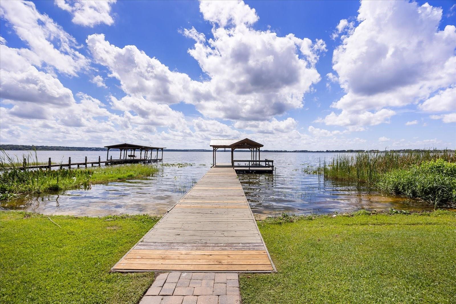 Image 45 of 63 For 2945 Lakeshore Drive