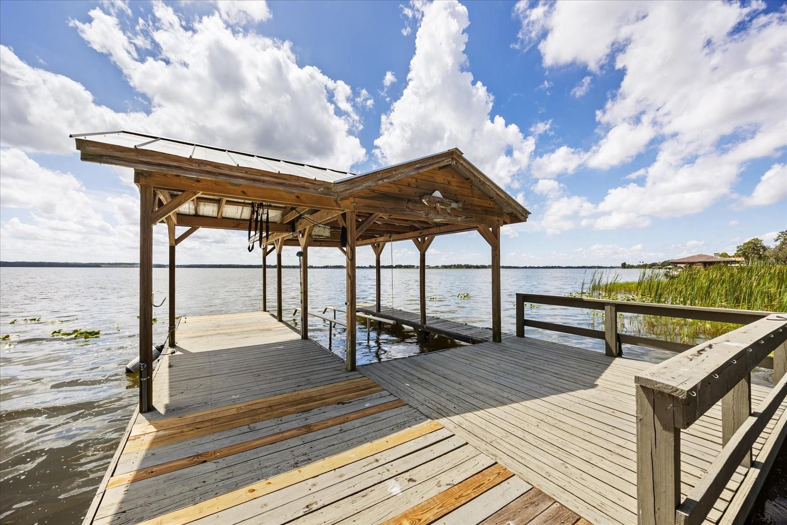 Image 47 of 63 For 2945 Lakeshore Drive