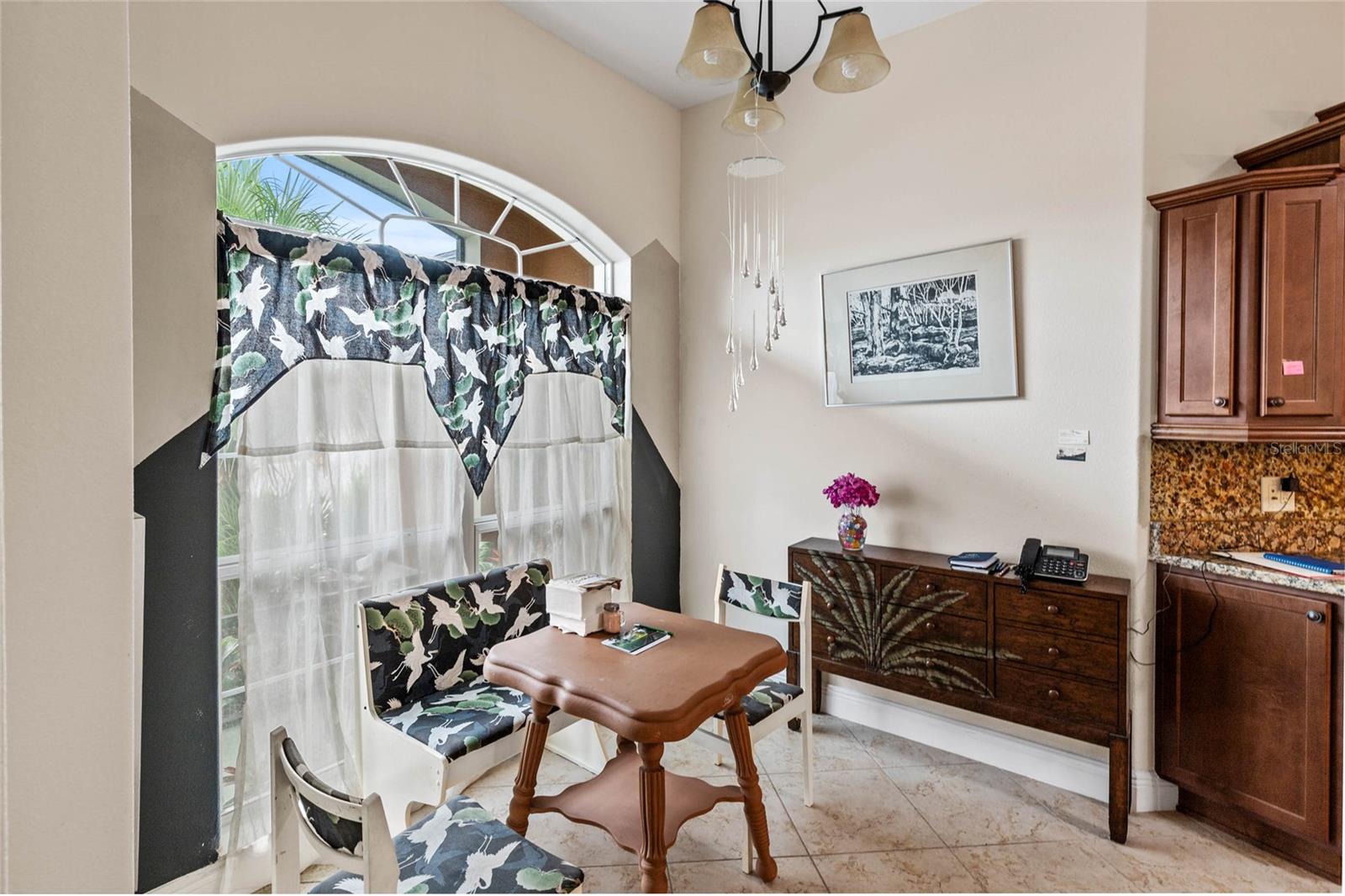 Image 17 of 31 For 1965 Gatehouse Terrace