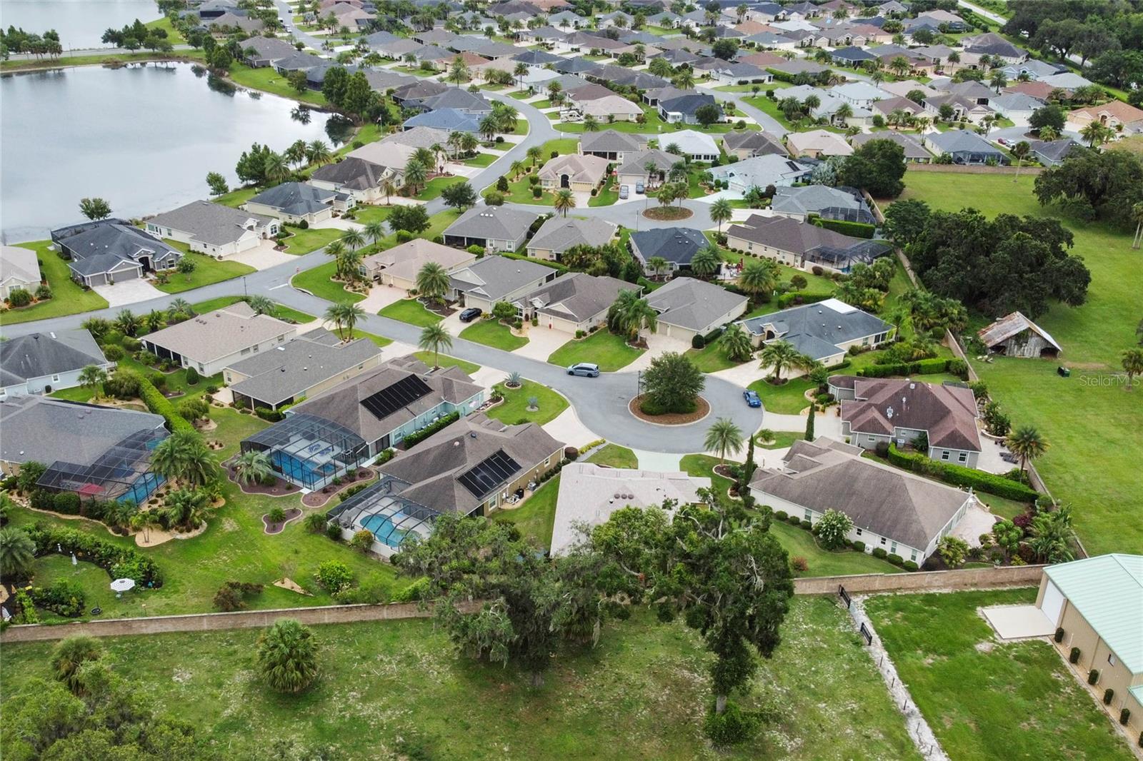 Image 5 of 31 For 1965 Gatehouse Terrace