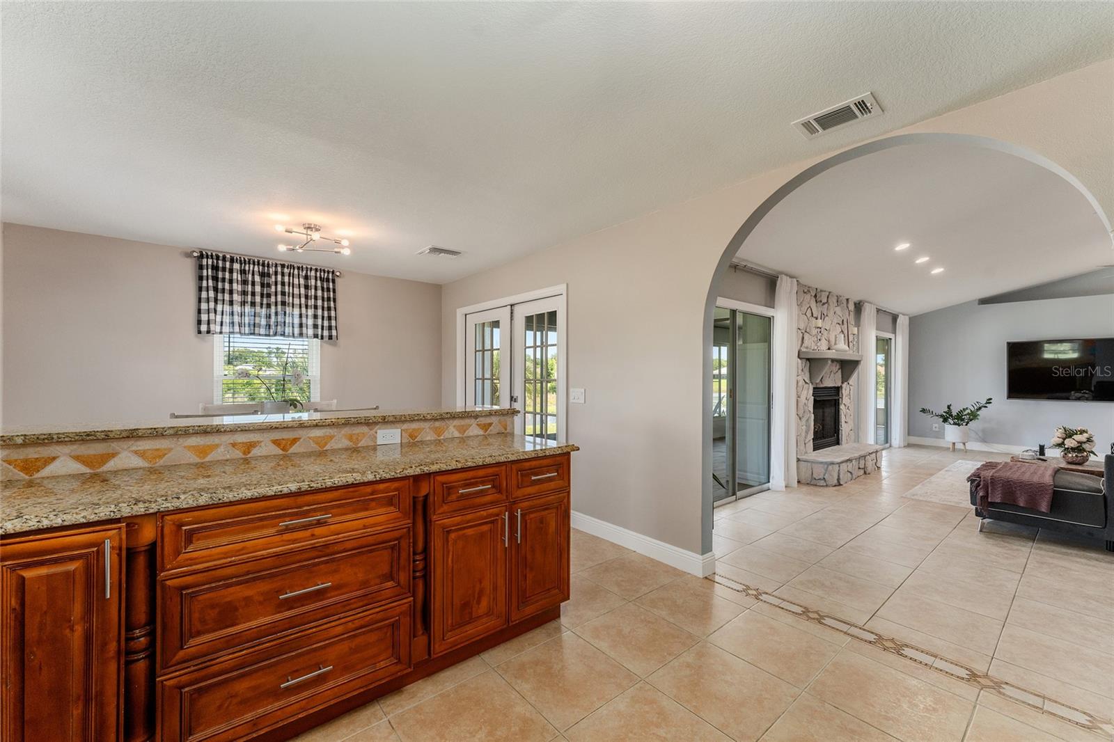 Image 18 of 71 For 9336 County Road 125d