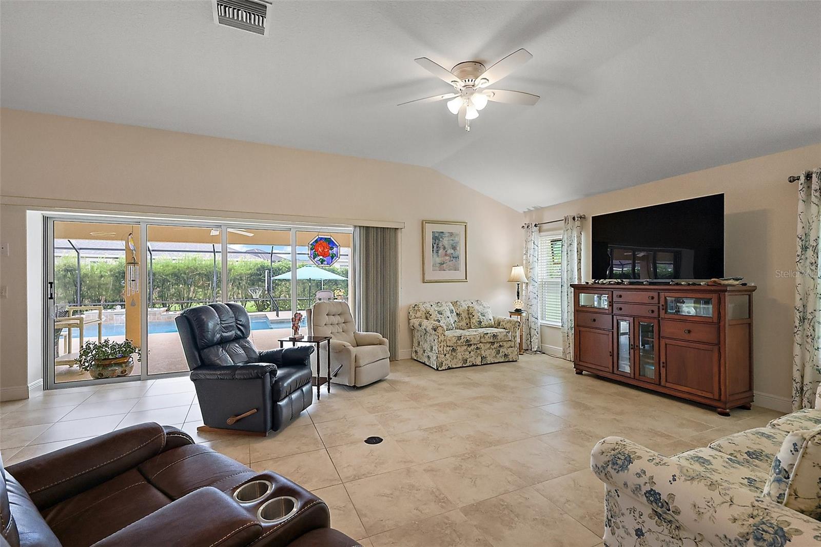 Image 14 of 43 For 3262 Sennett Circle