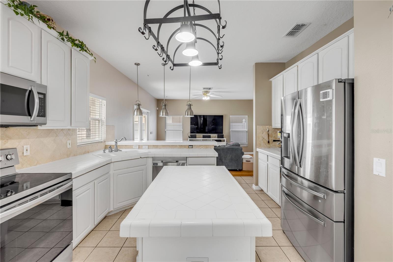Image 21 of 43 For 6710 Sunquest Drive