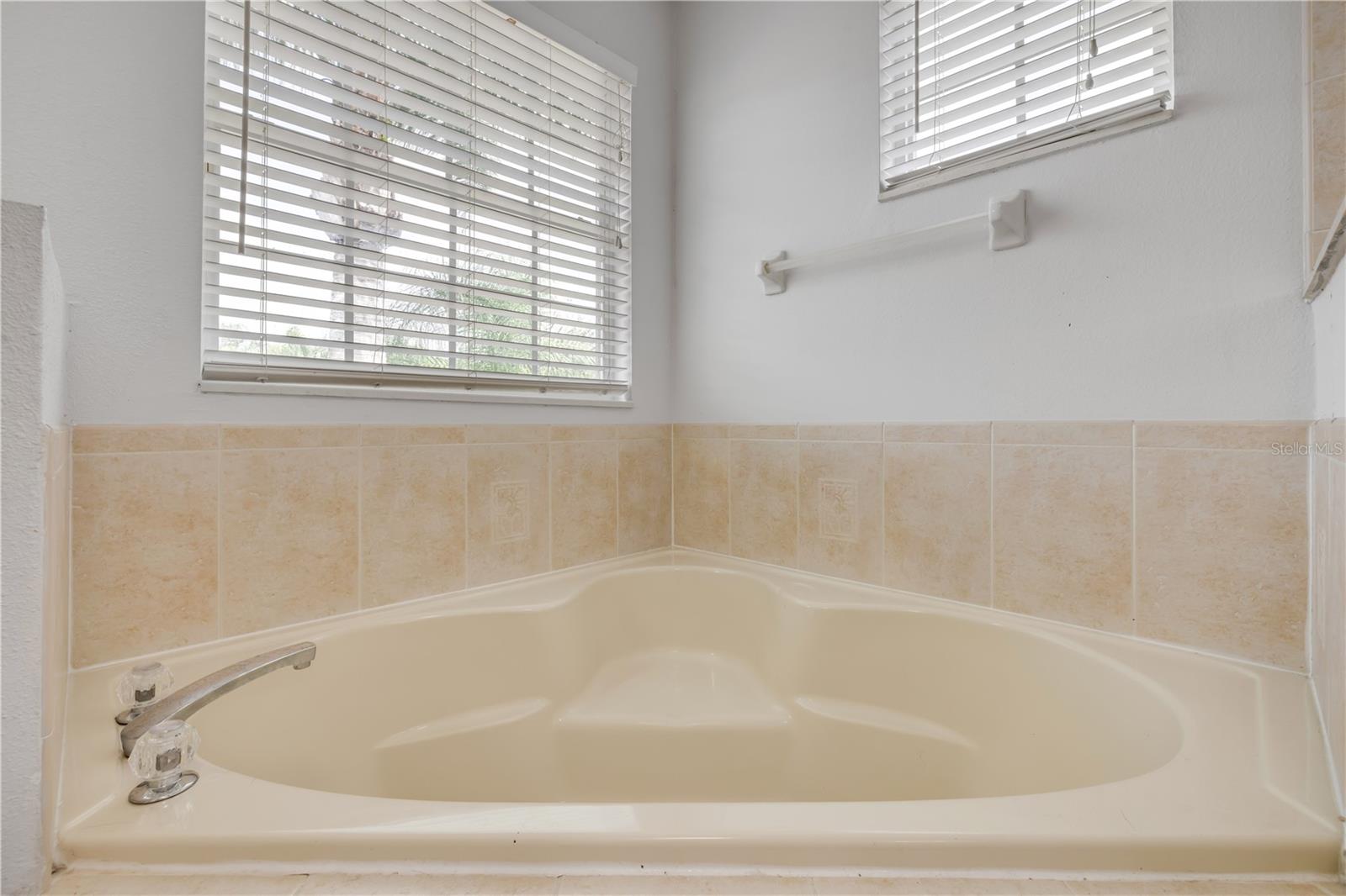 Image 35 of 43 For 6710 Sunquest Drive