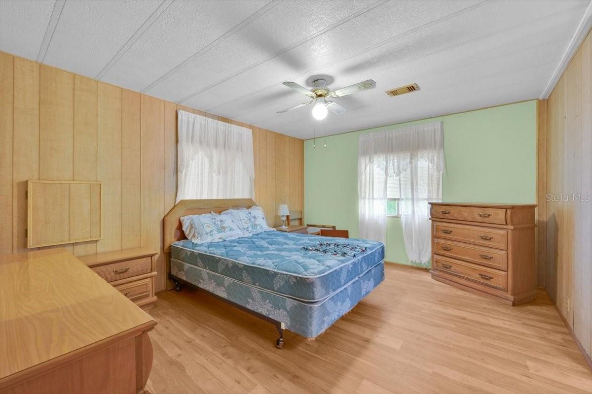 Image 7 of 12 For 1610 Reynolds Road 197