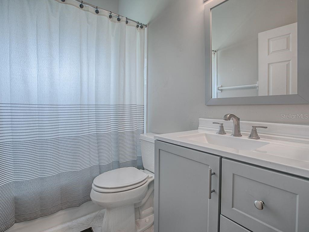 Image 23 of 41 For 4625 River Ridge Drive