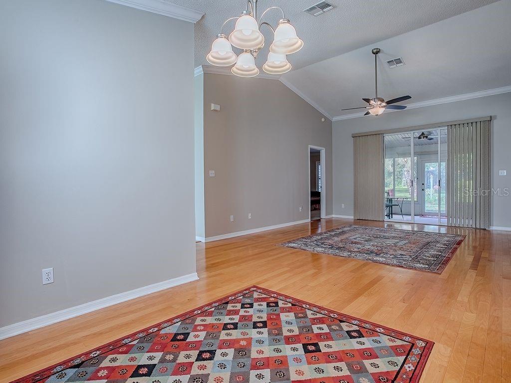 Image 4 of 41 For 4625 River Ridge Drive