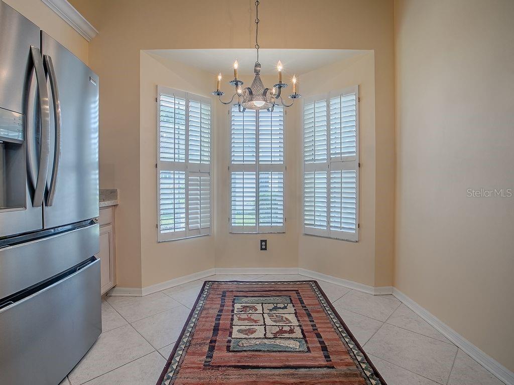 Image 8 of 41 For 4625 River Ridge Drive