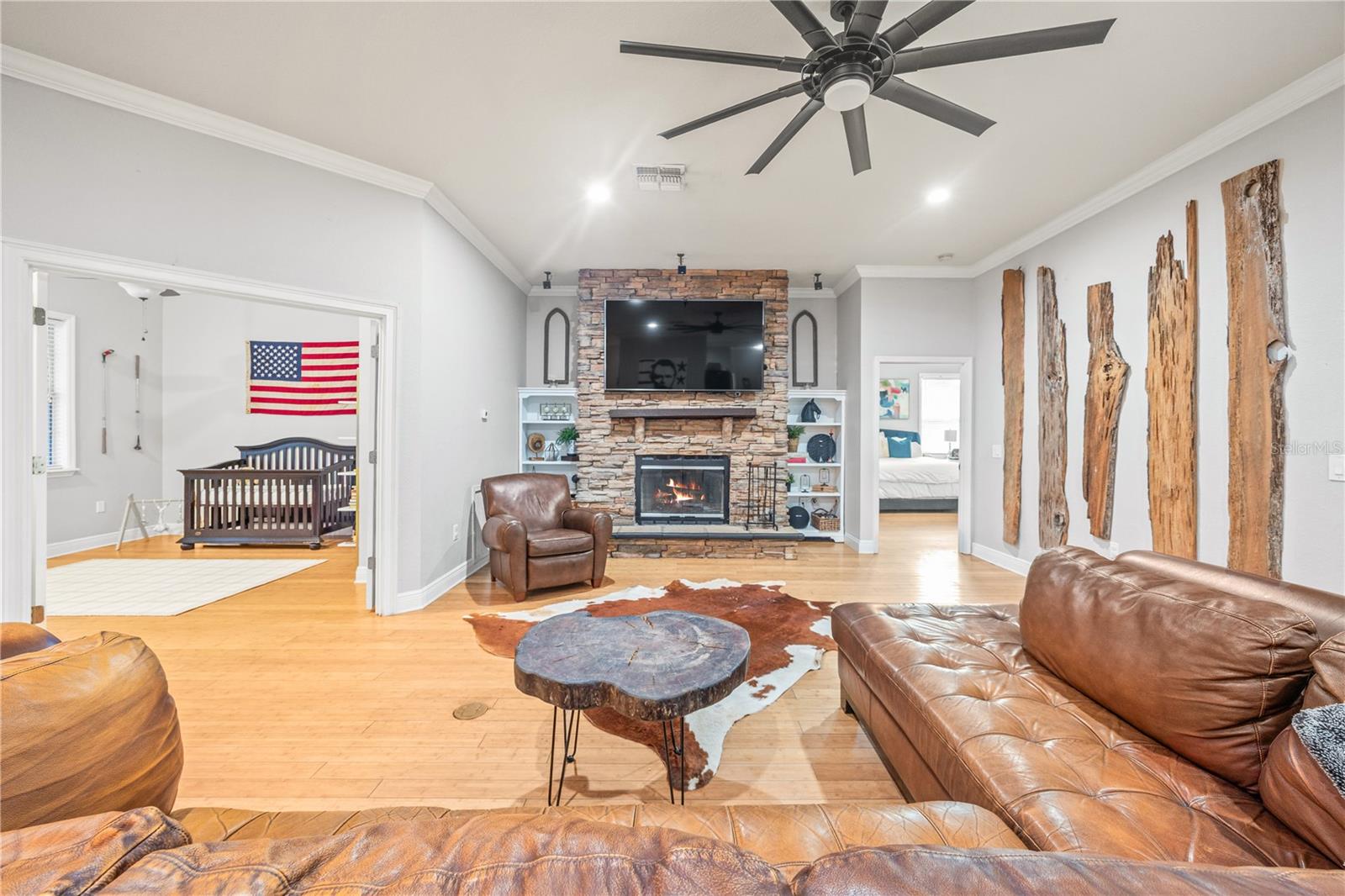 Image 12 of 49 For 1390 Cr 652a