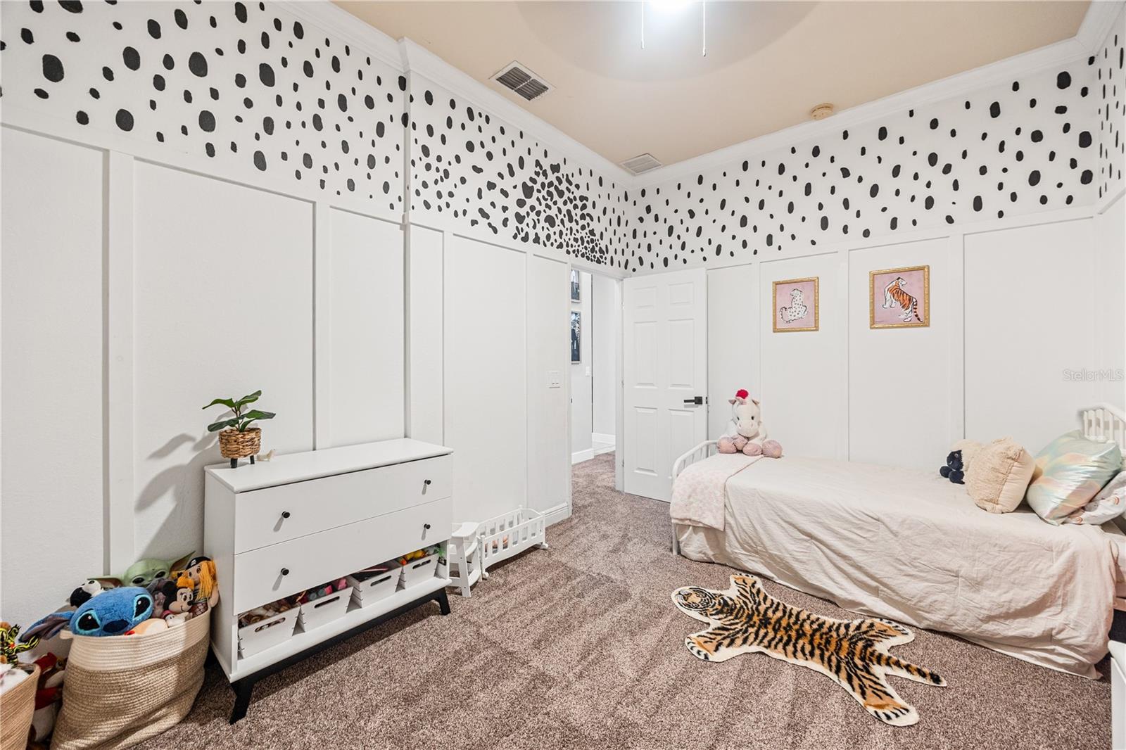 Image 30 of 49 For 1390 Cr 652a