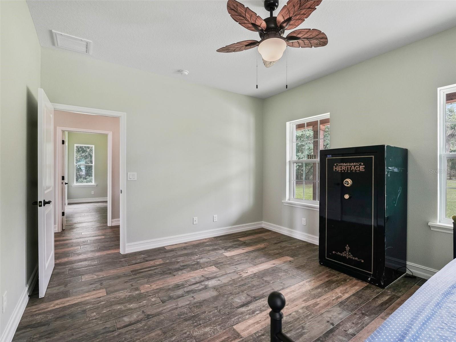 Image 19 of 47 For 8567 Cr 635  
