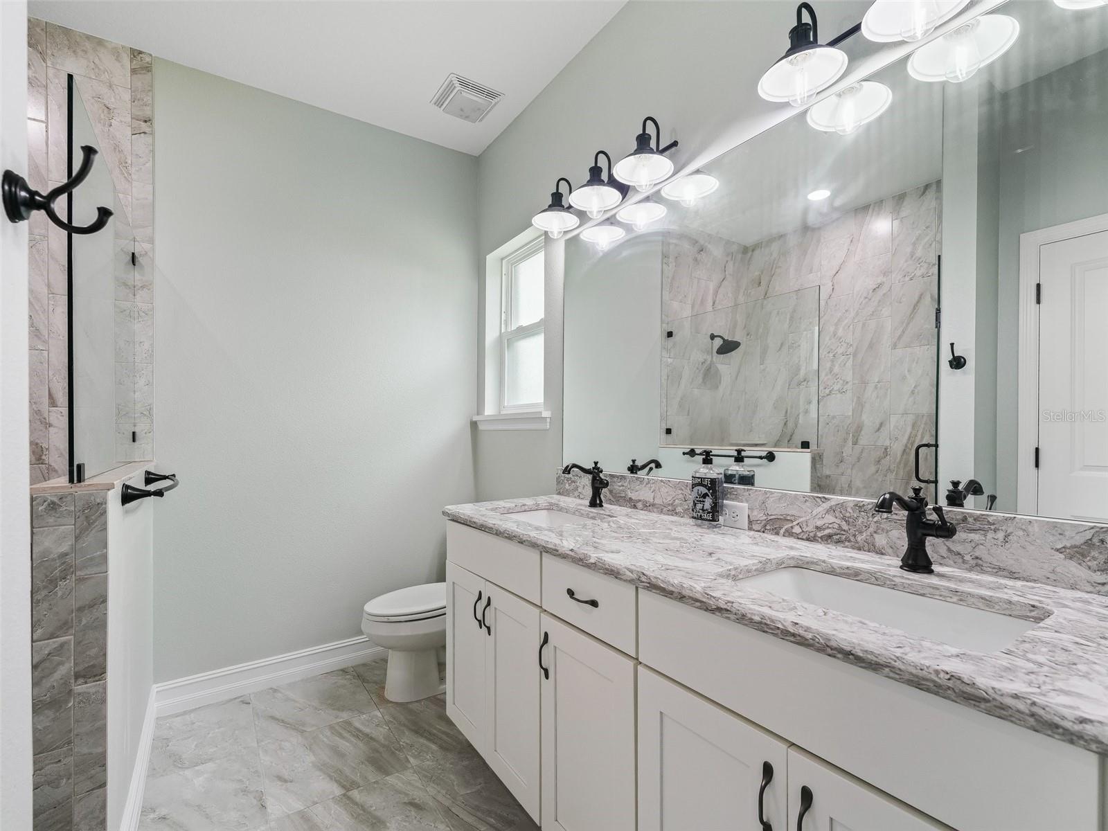 Image 23 of 46 For 8567 Cr 635  