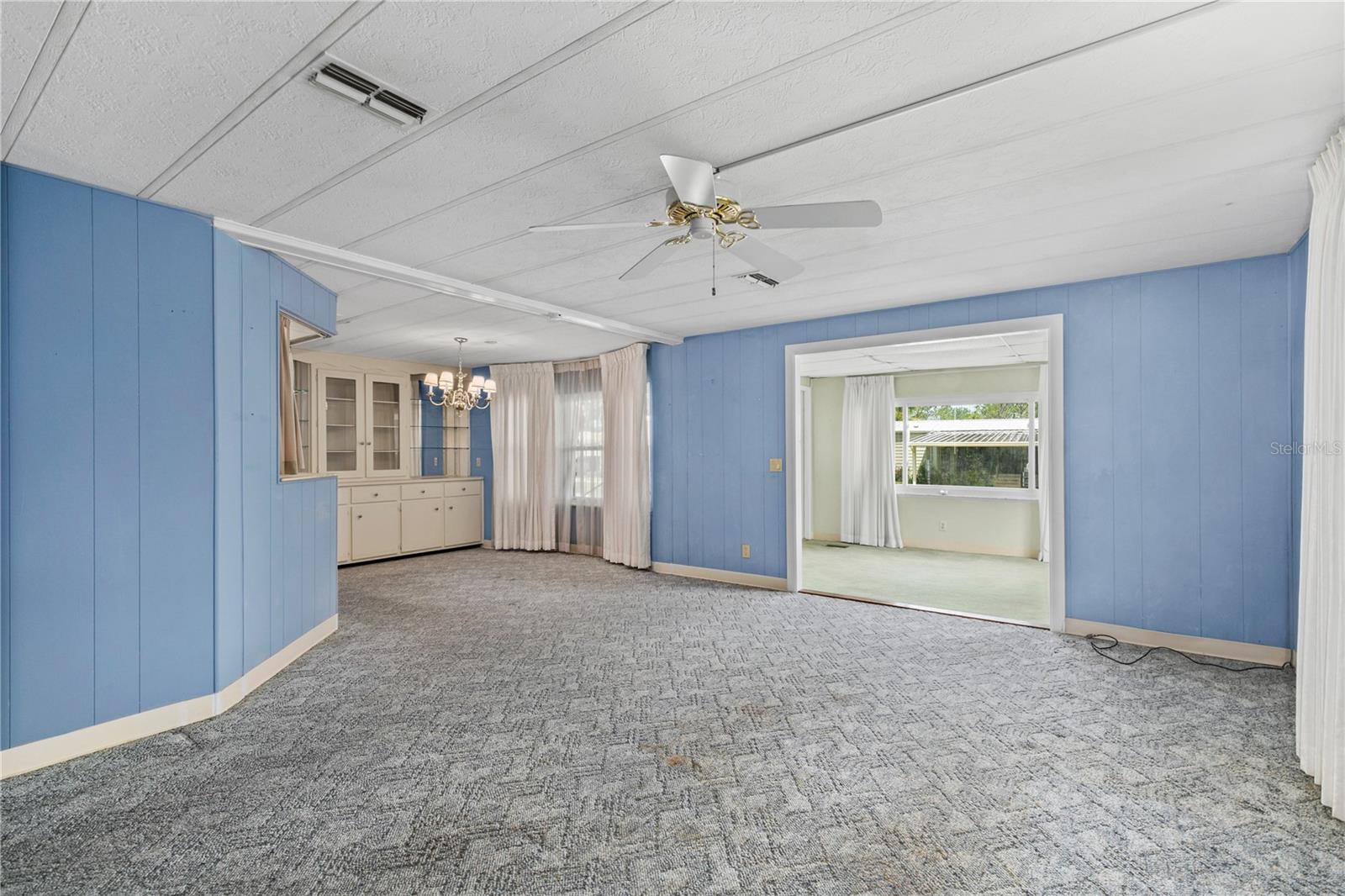 Image 10 of 44 For 3368 Overlook Road 1665