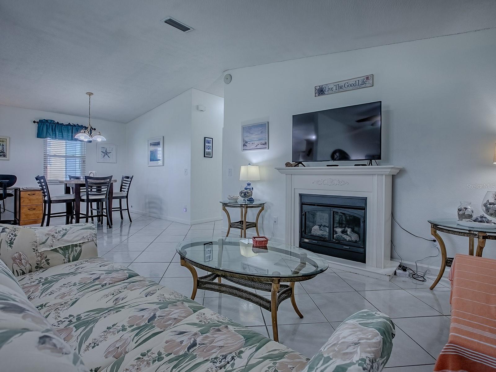 Image 17 of 55 For 940 Chula Court
