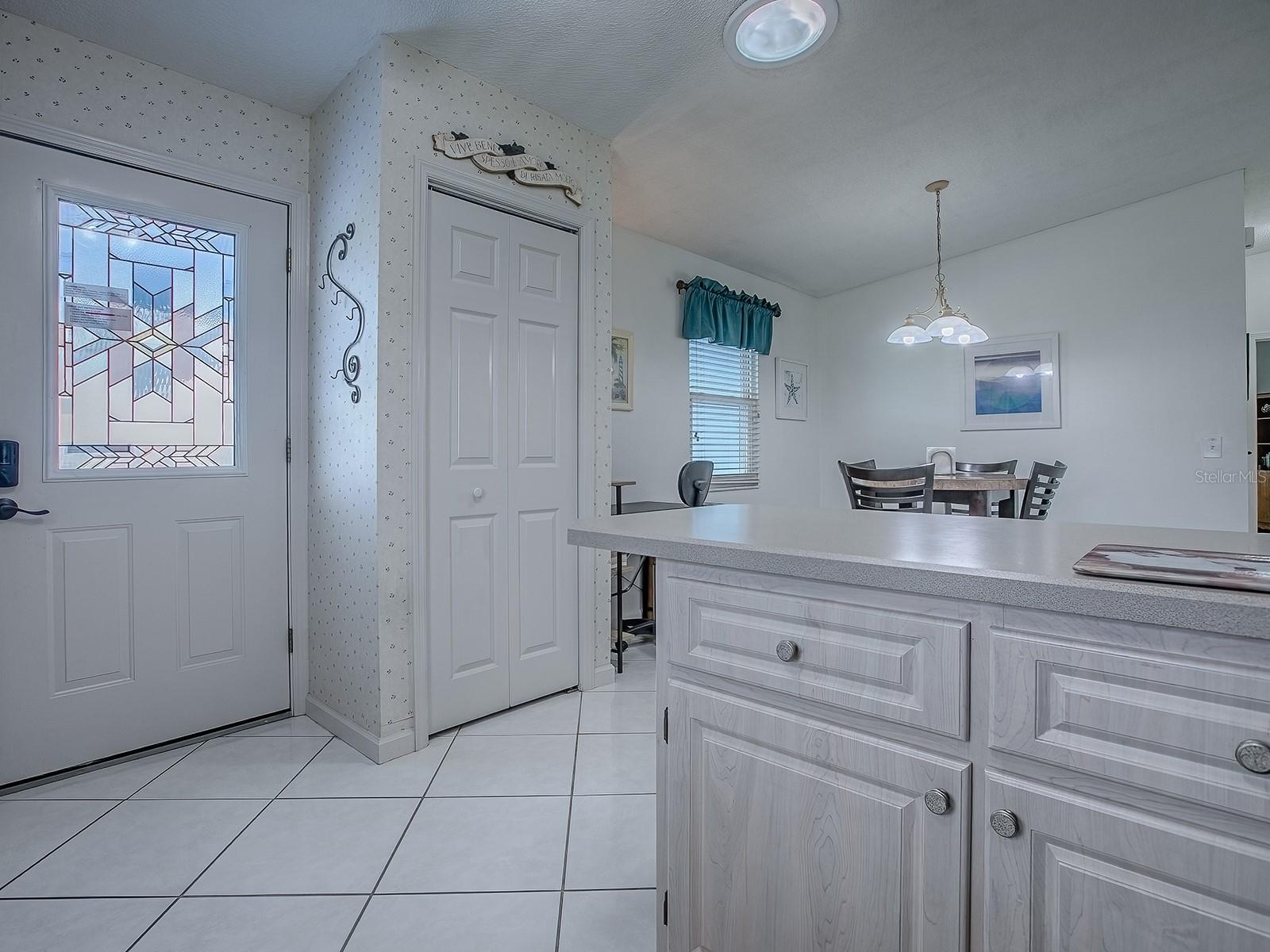 Image 5 of 55 For 940 Chula Court