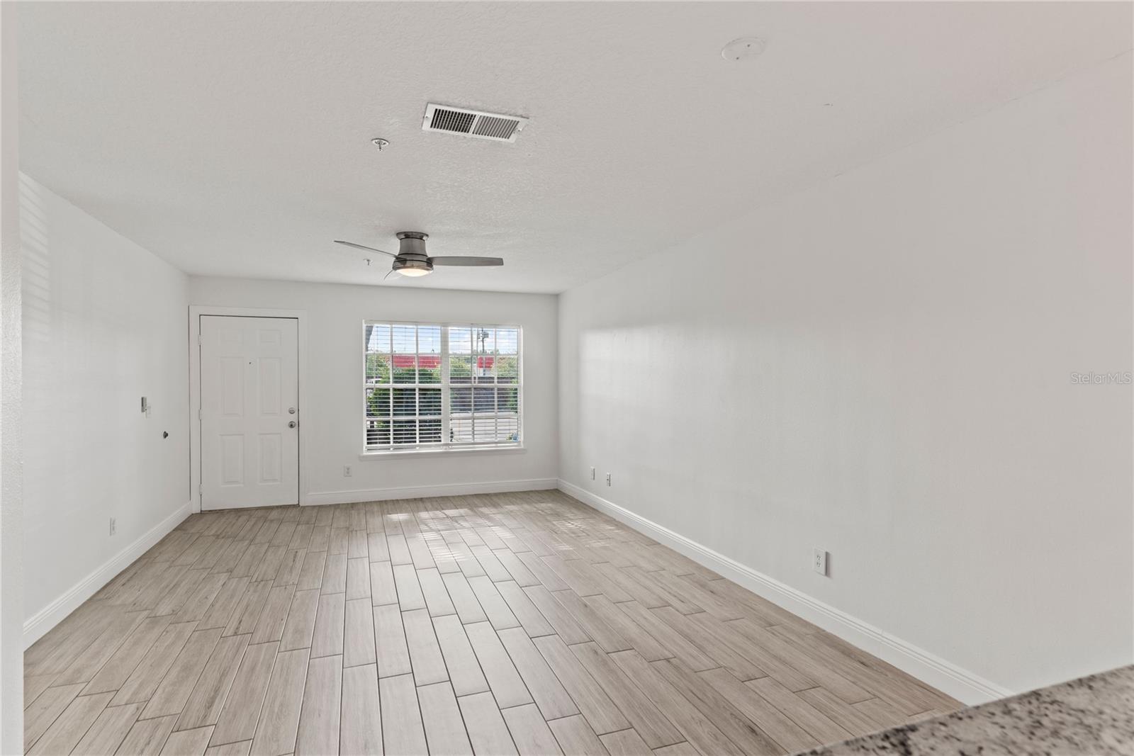 Image 18 of 31 For 108 Reserve Circle 108