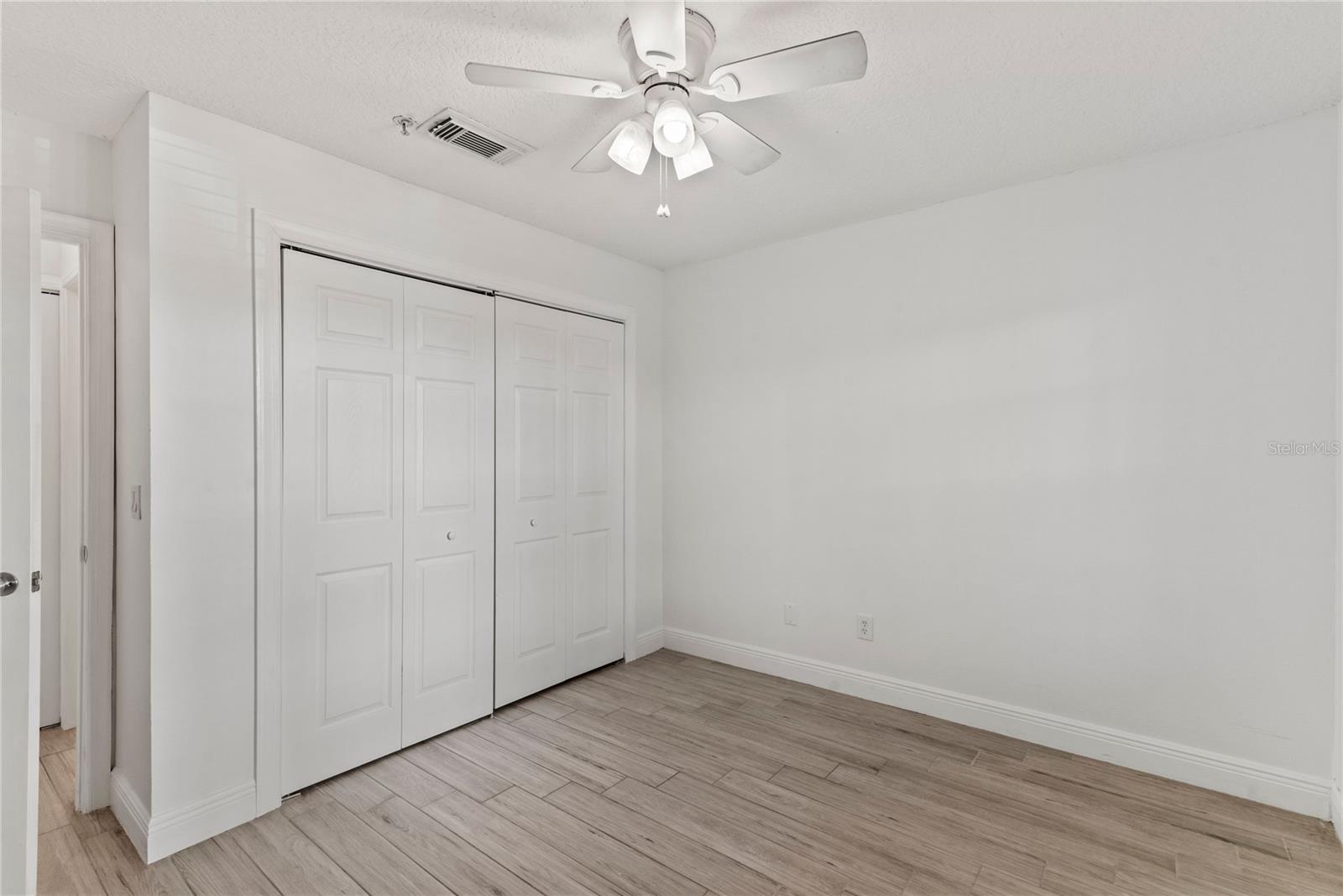 Image 20 of 31 For 108 Reserve Circle 108