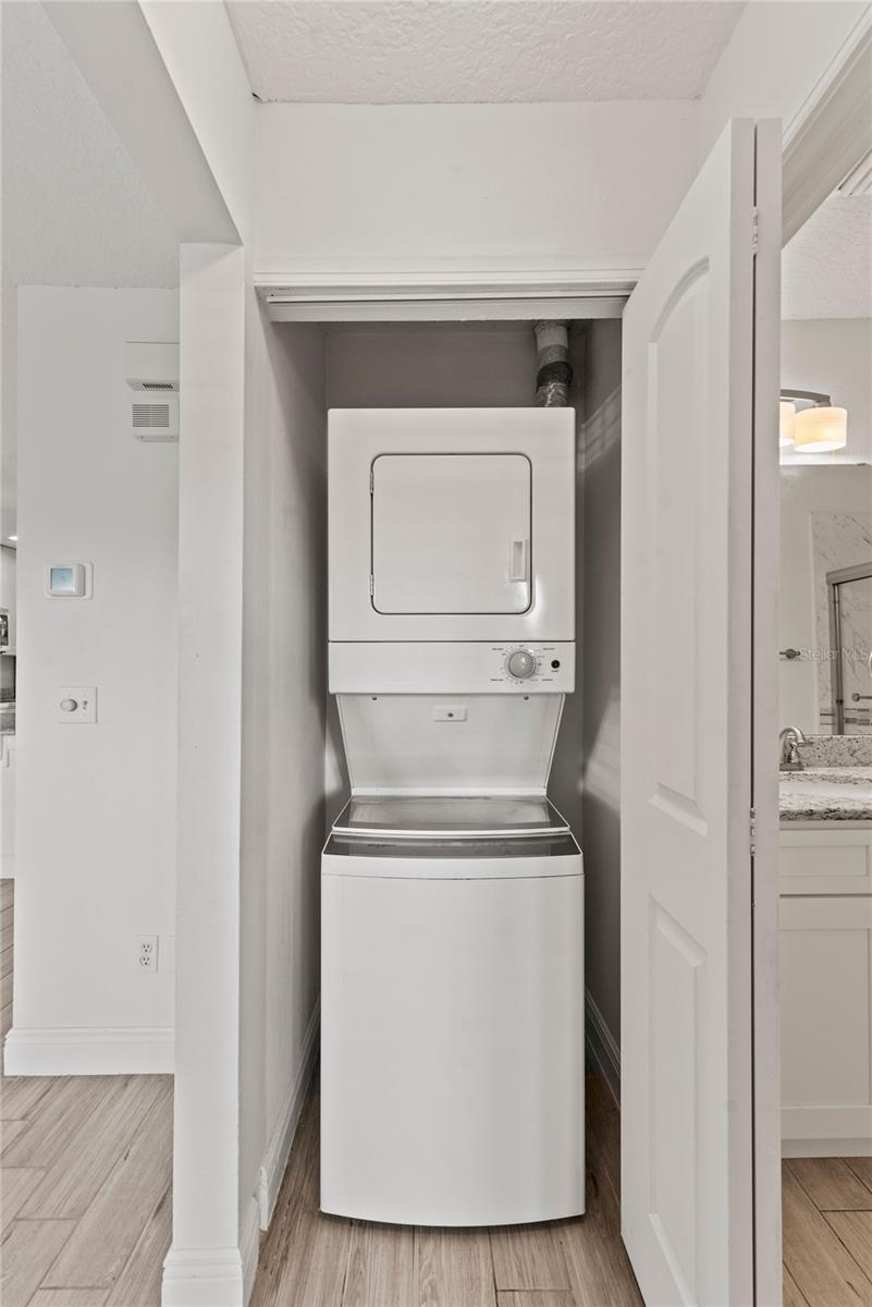Image 22 of 31 For 108 Reserve Circle 108